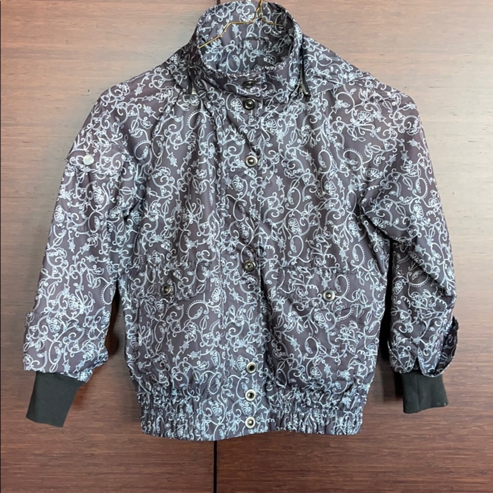 Girls Waterproof Light weight ski jacket.